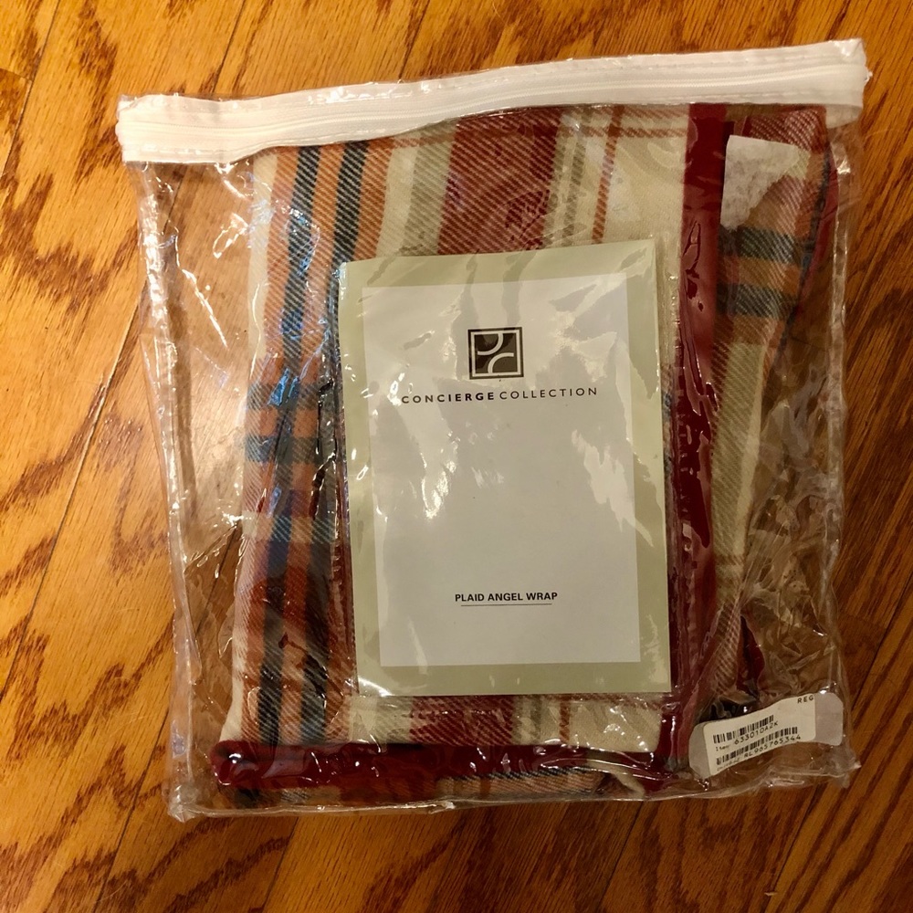 NWT - Plaid Angel Wrap